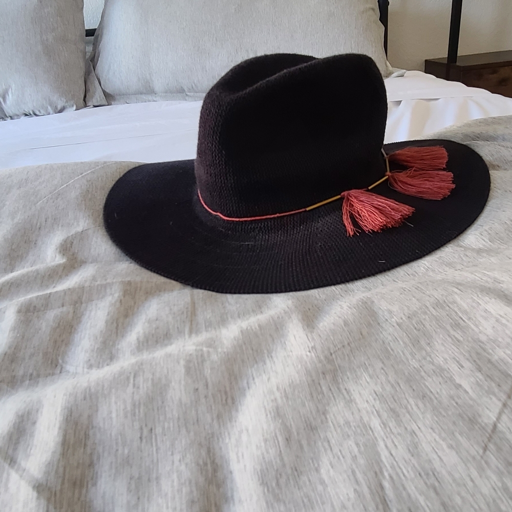 Black Beach Sun Hat 👒 😎